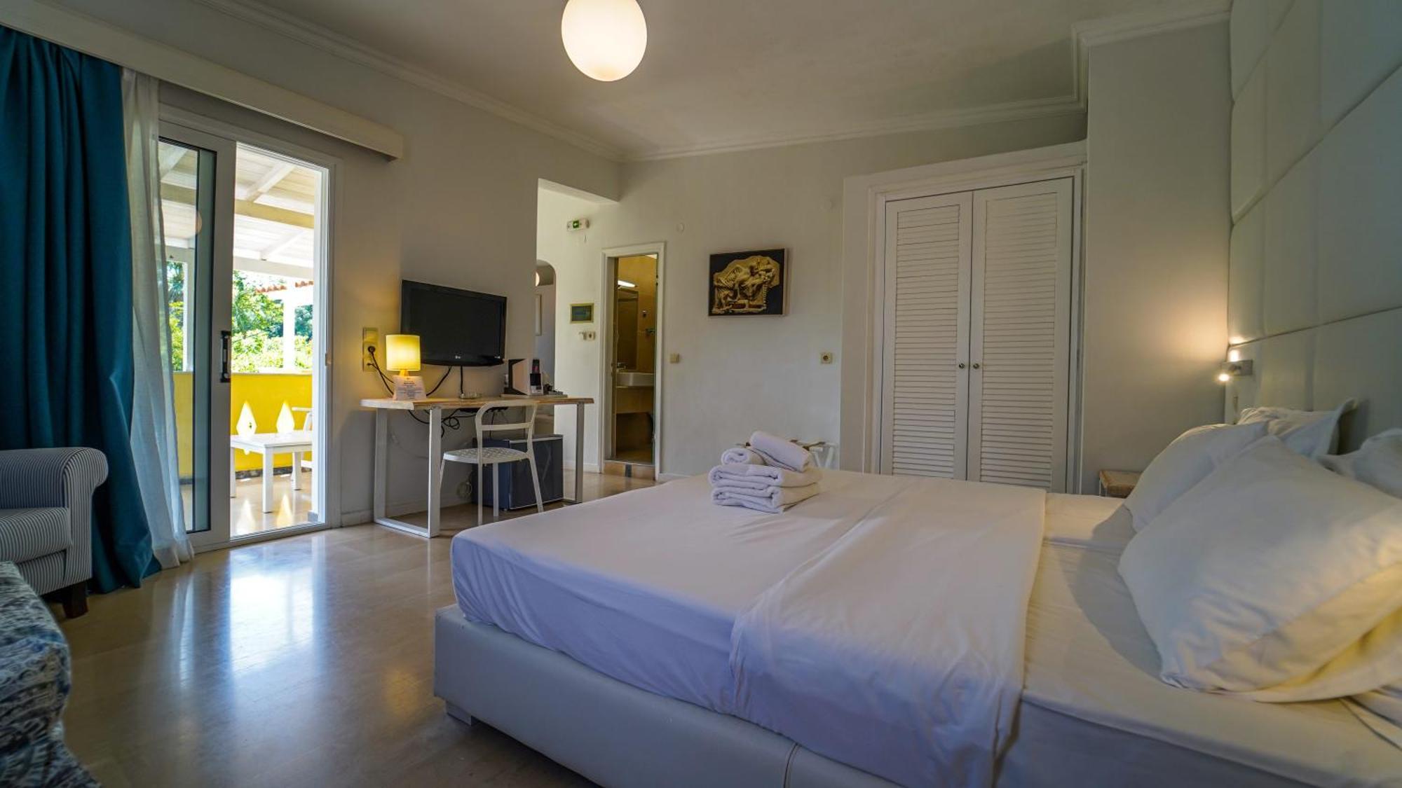 Cape North West Hotel Parga Eksteriør billede